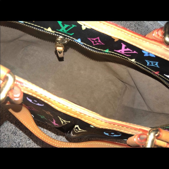 Authentic Louis Vuitton Sharleen GM - Picture 9 of 16